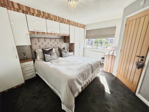 Bedroom - click for photo gallery